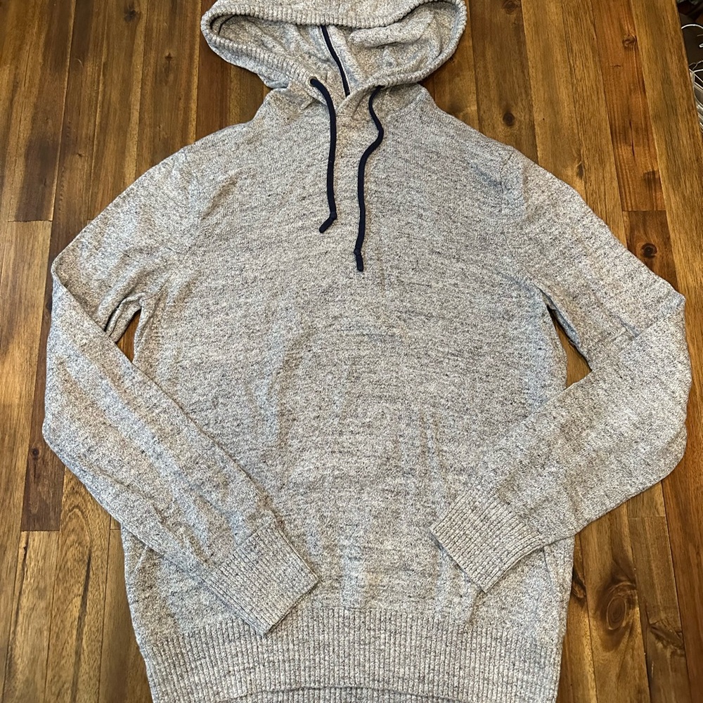 Men’s GAP hooded sweater, size M